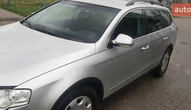 Сірий Фольксваген Пассат, об'ємом двигуна 2 л та пробігом 240 тис. км за 6800 $, фото 1 на Automoto.ua