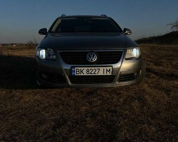 Сірий Фольксваген Пассат, об'ємом двигуна 1.97 л та пробігом 280 тис. км за 5600 $, фото 1 на Automoto.ua