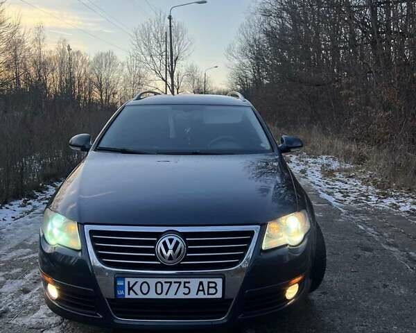 Серый Фольксваген Пассат, объемом двигателя 1.97 л и пробегом 281 тыс. км за 5200 $, фото 1 на Automoto.ua