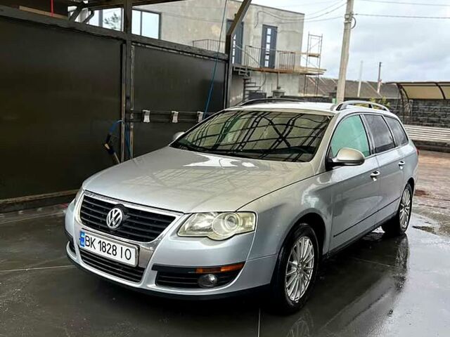 Серый Фольксваген Пассат, объемом двигателя 1.9 л и пробегом 341 тыс. км за 5000 $, фото 1 на Automoto.ua