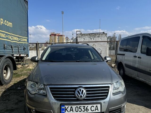 Сірий Фольксваген Пассат, об'ємом двигуна 2 л та пробігом 190 тис. км за 4000 $, фото 1 на Automoto.ua