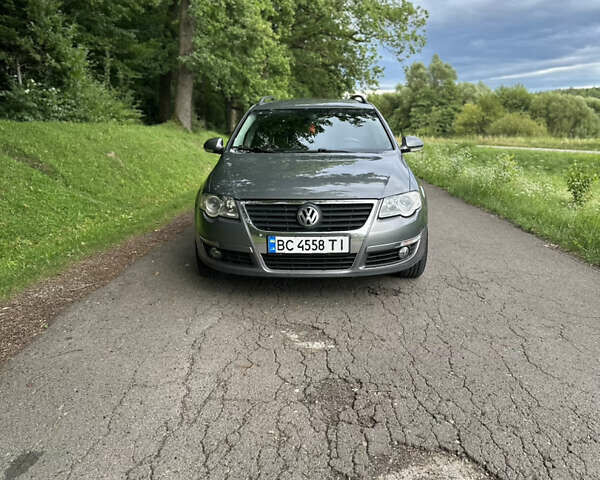 Сірий Фольксваген Пассат, об'ємом двигуна 1.97 л та пробігом 260 тис. км за 6000 $, фото 1 на Automoto.ua