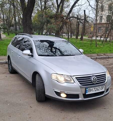 Серый Фольксваген Пассат, объемом двигателя 1.97 л и пробегом 400 тыс. км за 5999 $, фото 1 на Automoto.ua