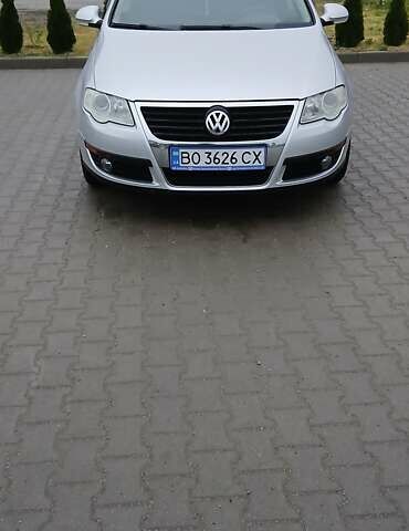 Серый Фольксваген Пассат, объемом двигателя 1.97 л и пробегом 240 тыс. км за 6800 $, фото 1 на Automoto.ua