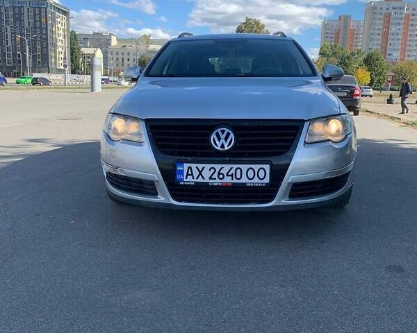 Серый Фольксваген Пассат, объемом двигателя 1.97 л и пробегом 356 тыс. км за 5800 $, фото 1 на Automoto.ua