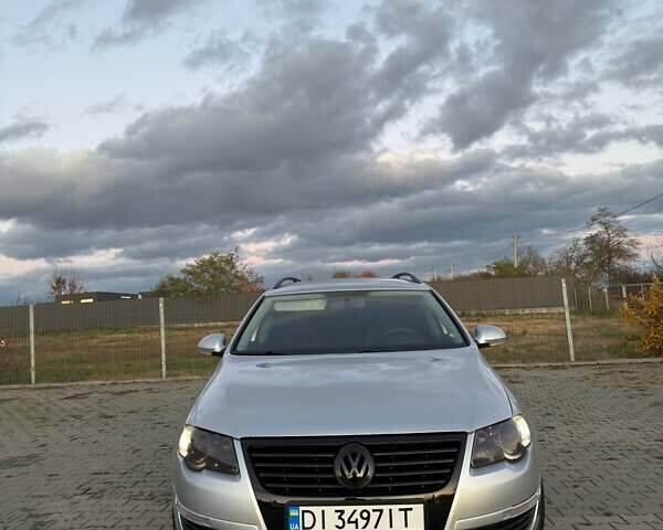 Фольксваген Пассат 2008 в Глубокой на Automoto.ua Серый Фольксваген Пассат, объемом двигателя 1.97 л и пробегом 385 тыс. км за 5999 $, фото 1 на Automoto.ua