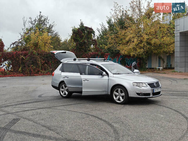 Серый Фольксваген Пассат, объемом двигателя 3.2 л и пробегом 300 тыс. км за 5400 $, фото 1 на Automoto.ua