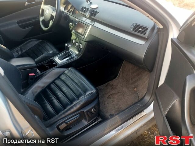 Серый Фольксваген Пассат, объемом двигателя 2 л и пробегом 296 тыс. км за 5400 $, фото 1 на Automoto.ua