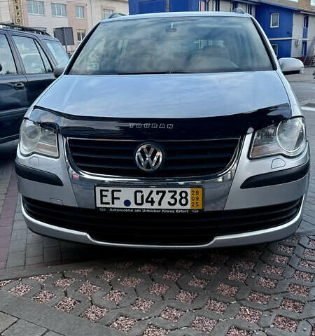 Сірий Фольксваген Пассат, об'ємом двигуна 1.8 л та пробігом 199 тис. км за 7500 $, фото 1 на Automoto.ua