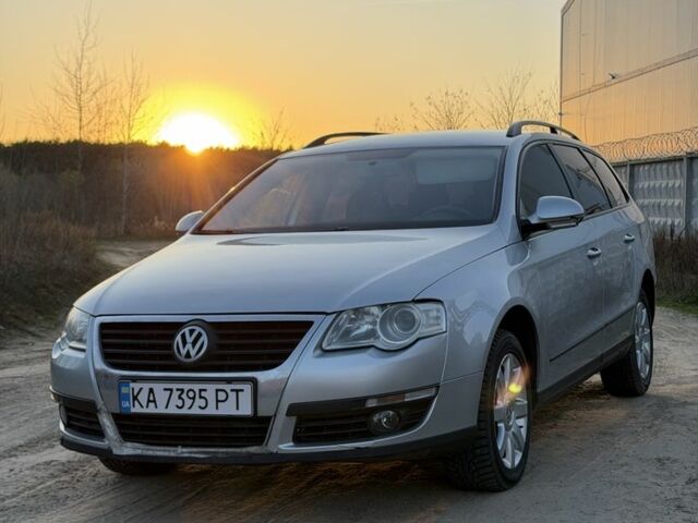 Серый Фольксваген Пассат, объемом двигателя 2 л и пробегом 310 тыс. км за 5100 $, фото 1 на Automoto.ua