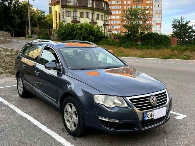 Сірий Фольксваген Пассат, об'ємом двигуна 2 л та пробігом 220 тис. км за 5350 $, фото 1 на Automoto.ua
