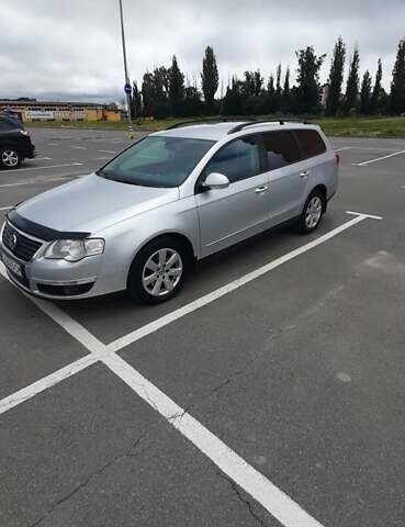 Серый Фольксваген Пассат, объемом двигателя 1.97 л и пробегом 349 тыс. км за 7200 $, фото 1 на Automoto.ua