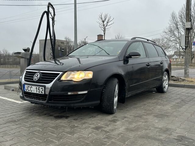 Серый Фольксваген Пассат, объемом двигателя 2 л и пробегом 345 тыс. км за 2482 $, фото 1 на Automoto.ua