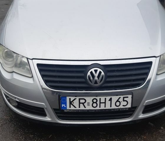 Сірий Фольксваген Пассат, об'ємом двигуна 2 л та пробігом 280 тис. км за 3850 $, фото 1 на Automoto.ua