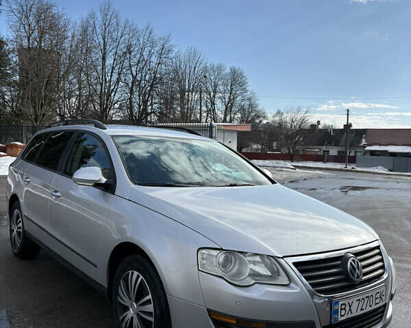 Серый Фольксваген Пассат, объемом двигателя 2 л и пробегом 300 тыс. км за 6700 $, фото 1 на Automoto.ua