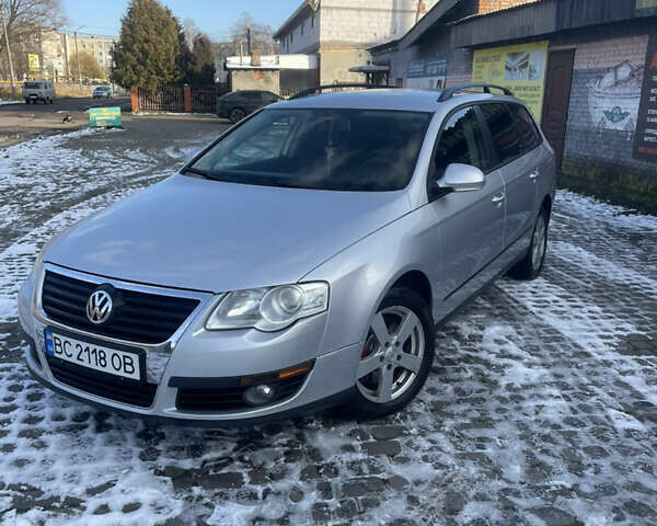 Серый Фольксваген Пассат, объемом двигателя 1.97 л и пробегом 280 тыс. км за 5350 $, фото 1 на Automoto.ua
