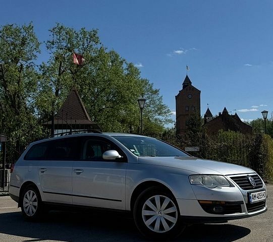Сірий Фольксваген Пассат, об'ємом двигуна 1.4 л та пробігом 239 тис. км за 5700 $, фото 1 на Automoto.ua