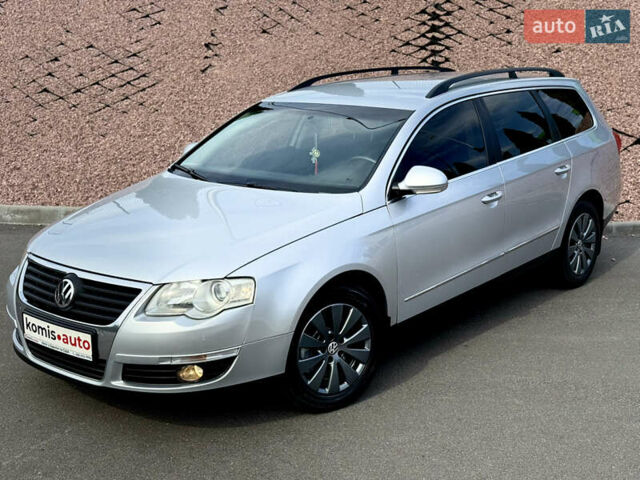 Фольксваген Пассат 2008 в Виннице на Automoto.ua Серый Фольксваген Пассат, объемом двигателя 1.9 л и пробегом 300 тыс. км за 7499 $, фото 1 на Automoto.ua