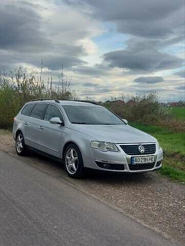 Серый Фольксваген Пассат, объемом двигателя 2 л и пробегом 290 тыс. км за 5700 $, фото 1 на Automoto.ua