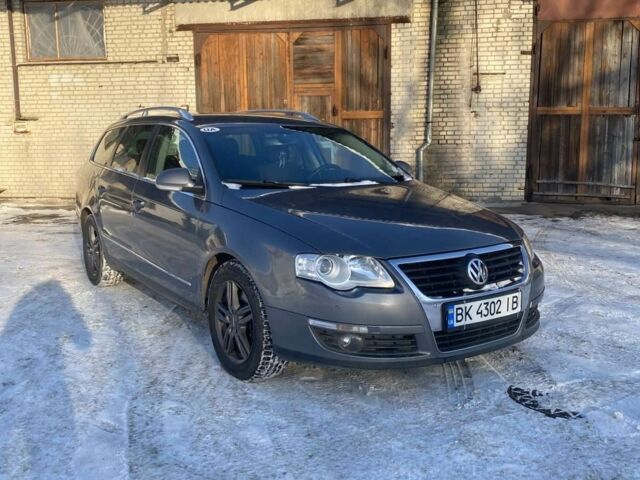 Серый Фольксваген Пассат, объемом двигателя 1.8 л и пробегом 230 тыс. км за 4400 $, фото 1 на Automoto.ua