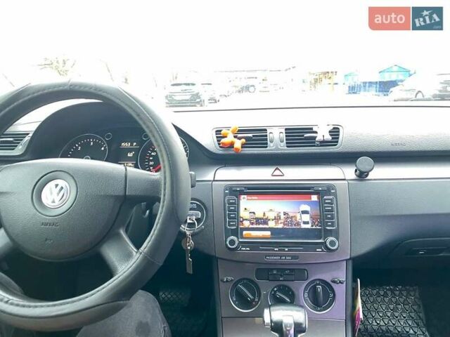 Серый Фольксваген Пассат, объемом двигателя 1.97 л и пробегом 273 тыс. км за 7600 $, фото 1 на Automoto.ua