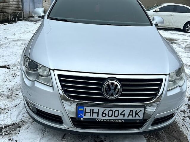 Сірий Фольксваген Пассат, об'ємом двигуна 1.8 л та пробігом 249 тис. км за 7200 $, фото 1 на Automoto.ua