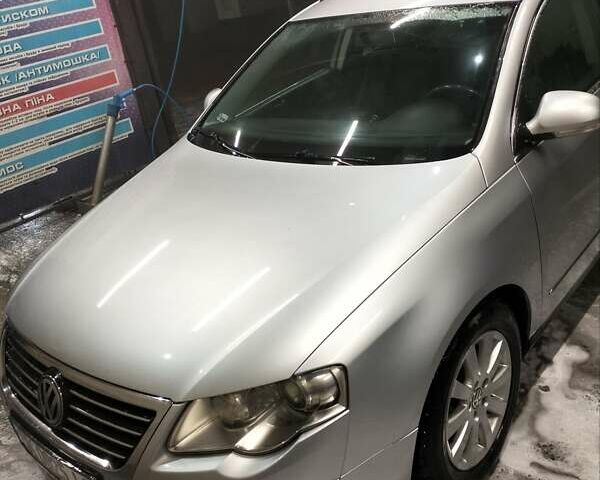 Сірий Фольксваген Пассат, об'ємом двигуна 1.97 л та пробігом 392 тис. км за 7499 $, фото 1 на Automoto.ua