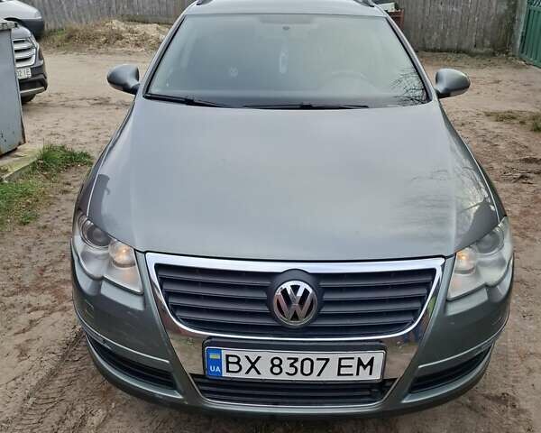 Сірий Фольксваген Пассат, об'ємом двигуна 1.6 л та пробігом 239 тис. км за 7500 $, фото 1 на Automoto.ua