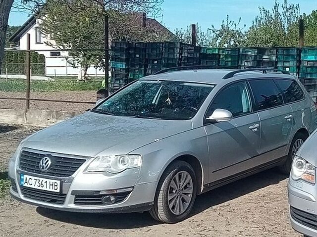 Сірий Фольксваген Пассат, об'ємом двигуна 1.97 л та пробігом 305 тис. км за 7500 $, фото 1 на Automoto.ua