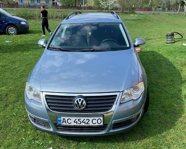 Сірий Фольксваген Пассат, об'ємом двигуна 1.8 л та пробігом 237 тис. км за 5999 $, фото 1 на Automoto.ua