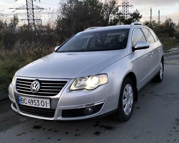 Фольксваген Пассат 2009 в Львове на Automoto.ua Серый Фольксваген Пассат, объемом двигателя 1.97 л и пробегом 270 тыс. км за 6500 $, фото 1 на Automoto.ua