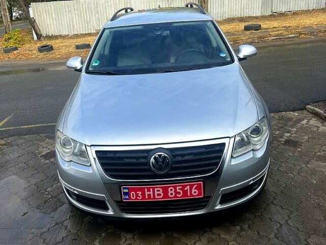 Серый Фольксваген Пассат, объемом двигателя 1.4 л и пробегом 273 тыс. км за 7000 $, фото 1 на Automoto.ua