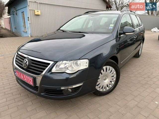 Серый Фольксваген Пассат, объемом двигателя 0 л и пробегом 177 тыс. км за 6900 $, фото 1 на Automoto.ua