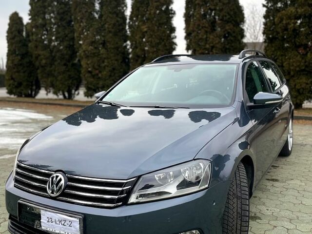 Серый Фольксваген Пассат, объемом двигателя 1.6 л и пробегом 286 тыс. км за 8890 $, фото 1 на Automoto.ua