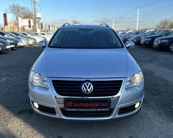 Серый Фольксваген Пассат, объемом двигателя 1.8 л и пробегом 216 тыс. км за 7400 $, фото 1 на Automoto.ua