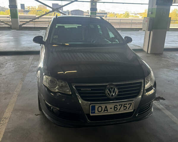 Сірий Фольксваген Пассат, об'ємом двигуна 0 л та пробігом 385 тис. км за 4243 $, фото 1 на Automoto.ua