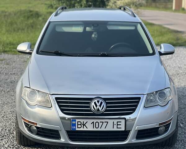 Сірий Фольксваген Пассат, об'ємом двигуна 1.97 л та пробігом 329 тис. км за 8000 $, фото 1 на Automoto.ua