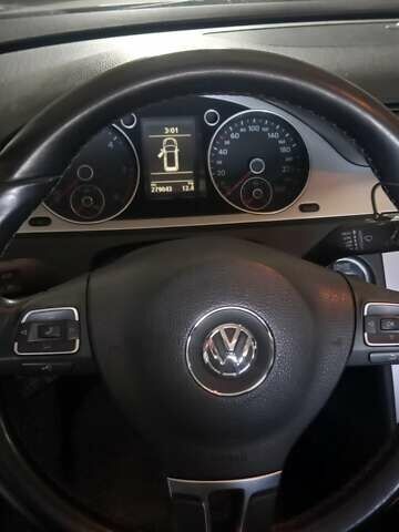 Фольксваген Пассат 2010 в Криничках на Automoto.ua Серый Фольксваген Пассат, объемом двигателя 1.97 л и пробегом 279 тыс. км за 6500 $, фото 1 на Automoto.ua