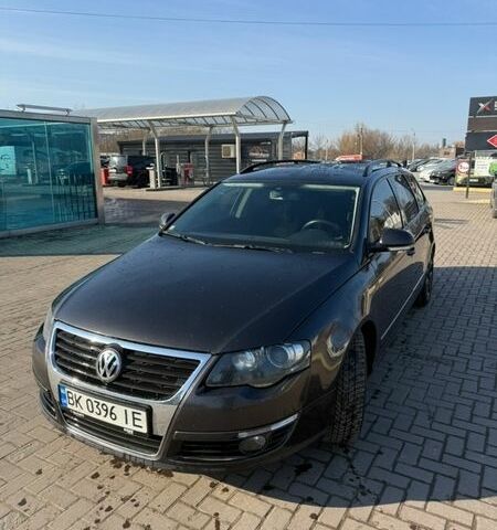 Серый Фольксваген Пассат, объемом двигателя 2 л и пробегом 387 тыс. км за 7300 $, фото 1 на Automoto.ua