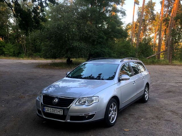 Серый Фольксваген Пассат, объемом двигателя 1.6 л и пробегом 263 тыс. км за 7300 $, фото 1 на Automoto.ua