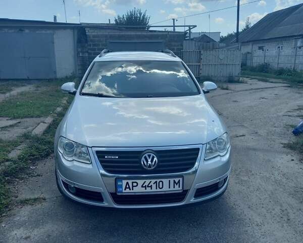 Серый Фольксваген Пассат, объемом двигателя 2 л и пробегом 250 тыс. км за 8499 $, фото 1 на Automoto.ua