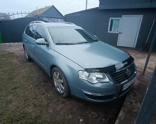 Сірий Фольксваген Пассат, об'ємом двигуна 1.6 л та пробігом 266 тис. км за 6000 $, фото 1 на Automoto.ua