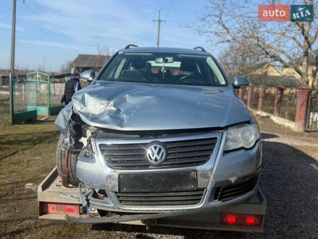Сірий Фольксваген Пассат, об'ємом двигуна 1.6 л та пробігом 230 тис. км за 2999 $, фото 1 на Automoto.ua
