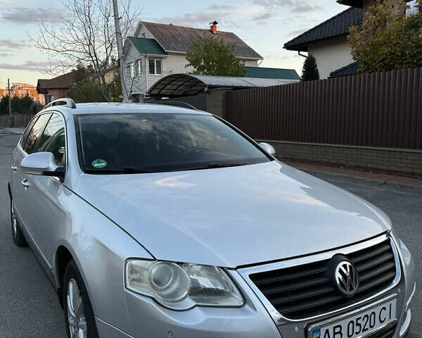 Фольксваген Пассат 2010 в Виннице на Automoto.ua Серый Фольксваген Пассат, объемом двигателя 1.97 л и пробегом 260 тыс. км за 6899 $, фото 1 на Automoto.ua