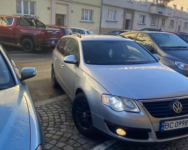 Сірий Фольксваген Пассат, об'ємом двигуна 1.97 л та пробігом 304 тис. км за 7300 $, фото 1 на Automoto.ua