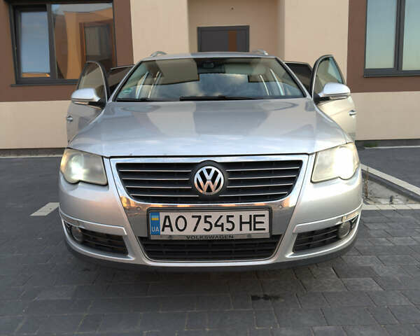 Сірий Фольксваген Пассат, об'ємом двигуна 1.6 л та пробігом 281 тис. км за 8350 $, фото 1 на Automoto.ua