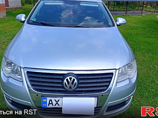 Серый Фольксваген Пассат, объемом двигателя 1.6 л и пробегом 283 тыс. км за 5700 $, фото 1 на Automoto.ua