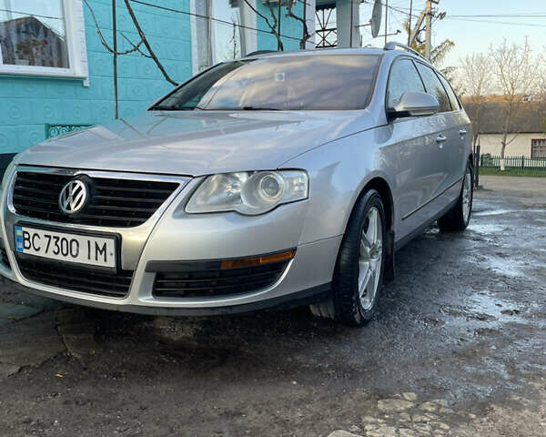 Сірий Фольксваген Пассат, об'ємом двигуна 2 л та пробігом 350 тис. км за 6999 $, фото 1 на Automoto.ua