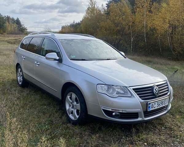Сірий Фольксваген Пассат, об'ємом двигуна 1.97 л та пробігом 318 тис. км за 7900 $, фото 1 на Automoto.ua
