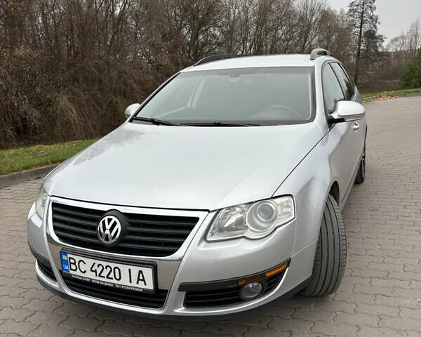 Серый Фольксваген Пассат, объемом двигателя 1.97 л и пробегом 305 тыс. км за 7000 $, фото 1 на Automoto.ua